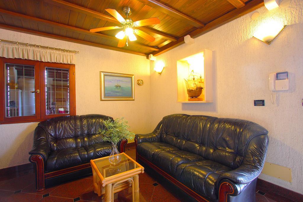 Holiday Home Olea - Sun, Sea, Sport & Comfort Splitska Szoba fotó